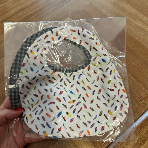 Makie Baby Bib Set - Picture 1 of 1